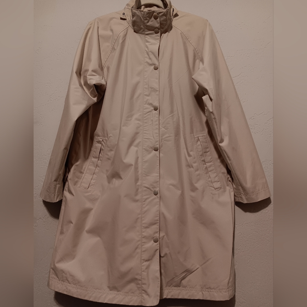 L.L.Bean Jacket Coat Women SzL/R Beige Push Buttons Trench Parka
